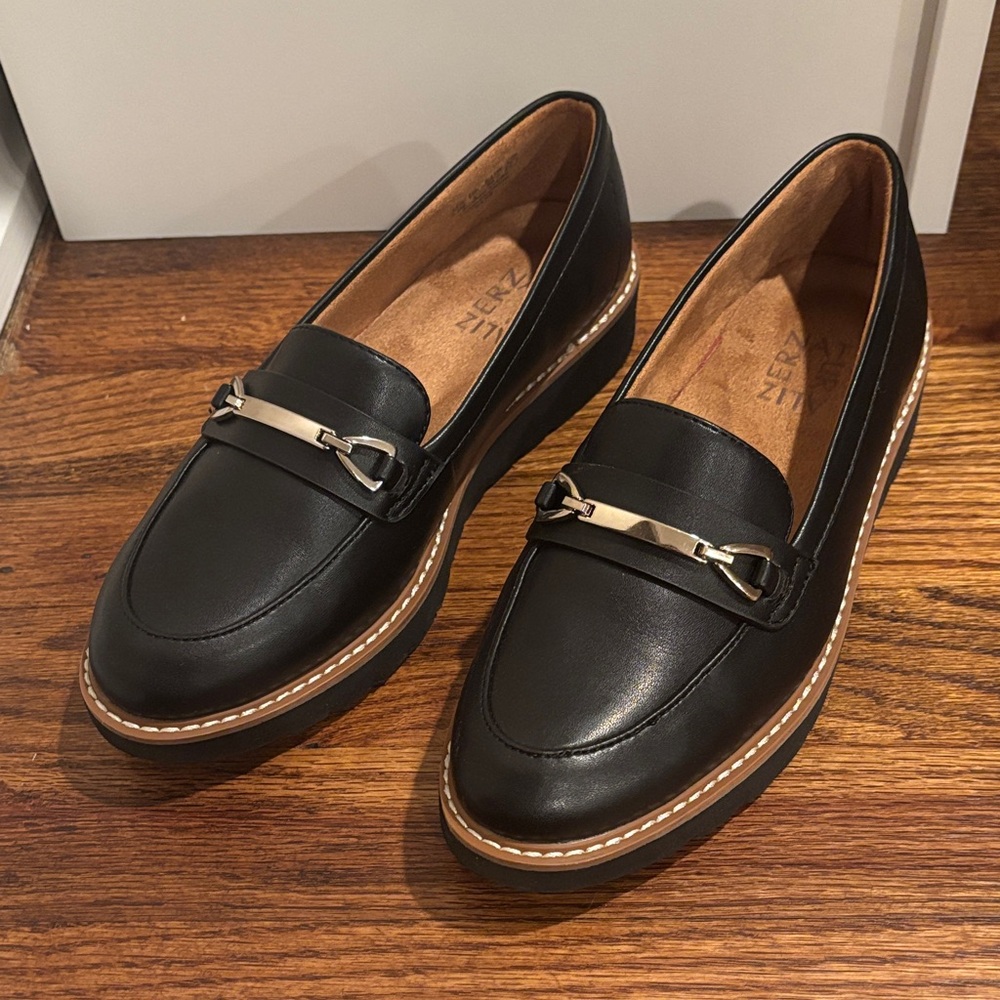 Naturalizer Black Leather Loafers with Silver Accent